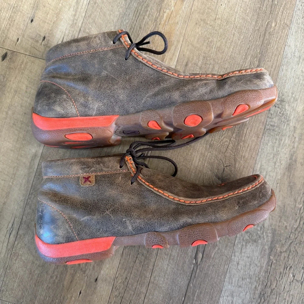 Twisted X Men's Brown & Orange Driving Moc
